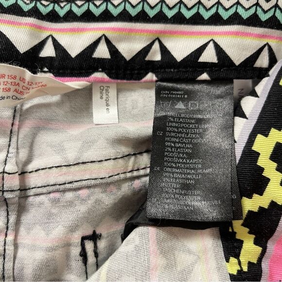 H&M Girls Aztec Print Mini Skirt 12-13Y - Picture 4 of 9